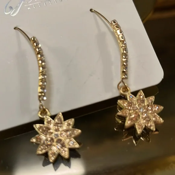 Gold Flower 🌺 Wire Crystal Drop Earrings - Picture 2 of 4